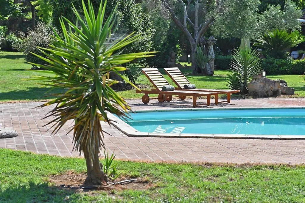 Luxurious Sunny Villa Near The Beach With A Pool Sani  Řecko
