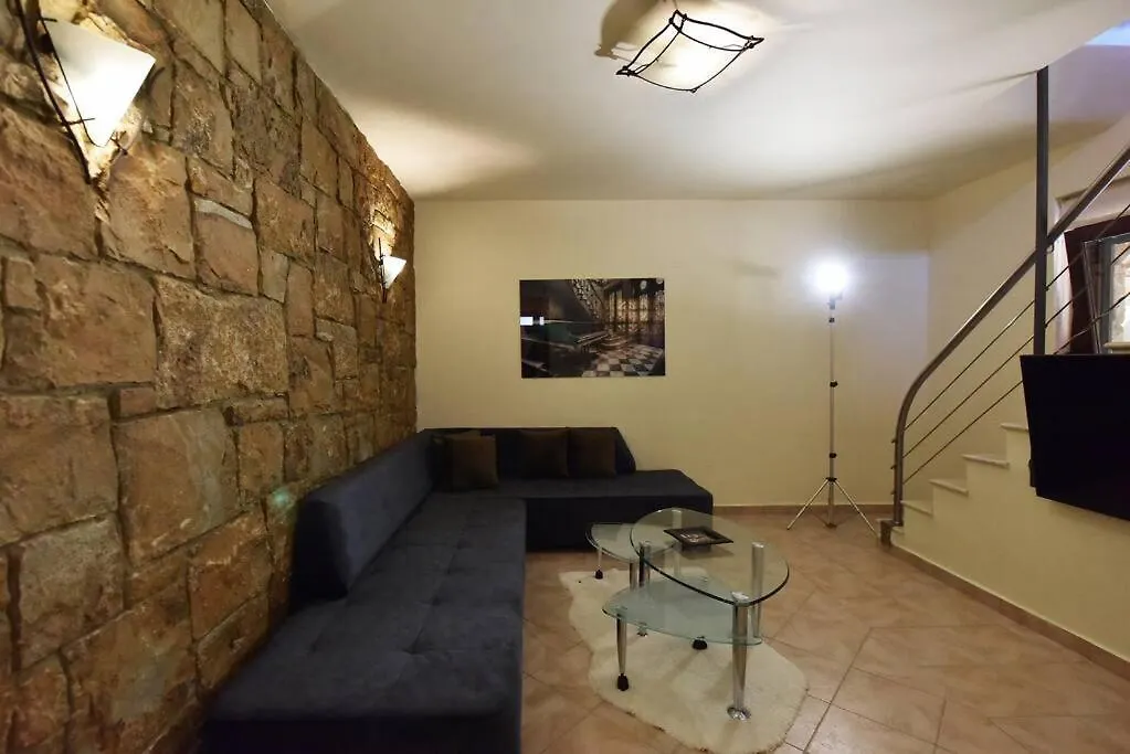 Luxurious Sunny Villa Near The Beach With A Pool Sani