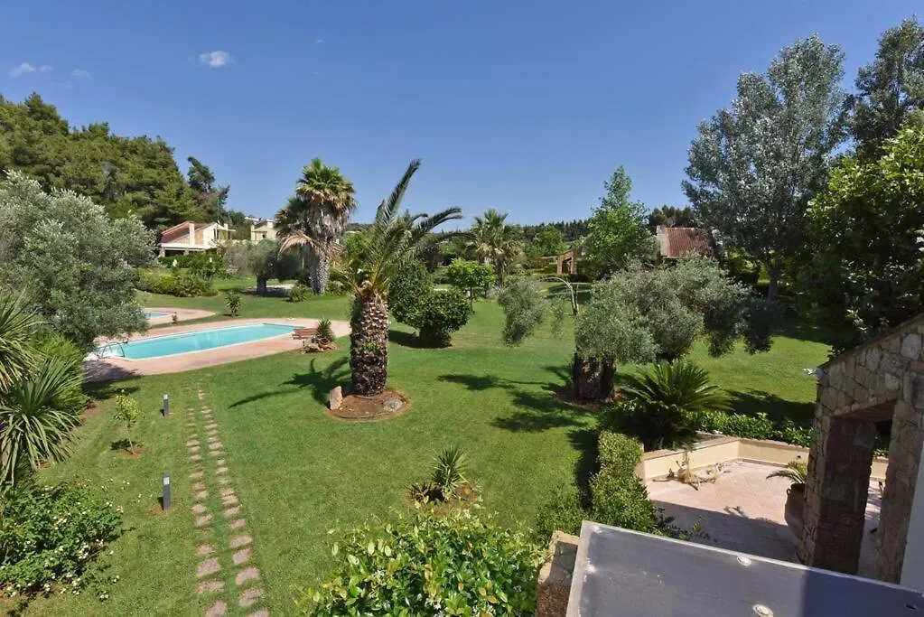 Luxurious Sunny Villa Near The Beach With A Pool Sani  Sani (Chalkidiki)